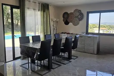 Image de Maison lumineuse avec piscine privée  – à 8 minutes de la Cité de Carcassonne