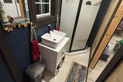 Image de Charming boat house by the Ocean in beautiful  Smith's Harbour, Nl with WiFi