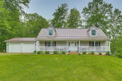 Image de 2 Mi to Woodbury Wildlife Area: Cozy Farmhouse!