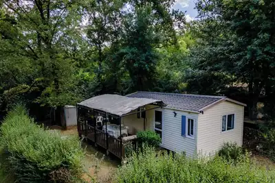 Image de Mobile Home 'Du Soleil' avec piscine partagée, terrasse privée et Wi-Fi