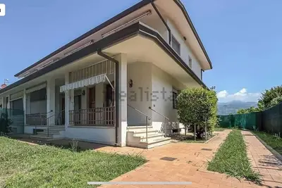 Image de Cozy Villa 800 meters from the sea with private garden and parking space