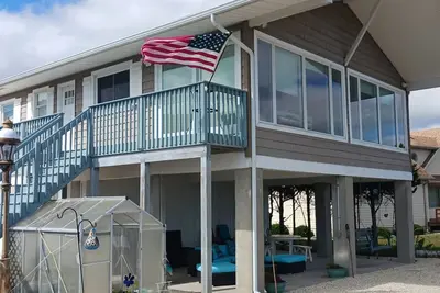 Image de Your Private Beachfront Retreat is Here!