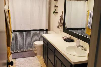 Image de Welcome to your Permian Paradise! Close to everything Midland has to offer. . .