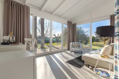 Image de Chambre \"Big N6\" avec piscine partagée, jardin partagé et Wi-Fi