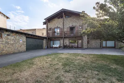 Image de Maison de vacances 'Vall Bellver' avec vue sur la montagne, terrasse privée et Wi-Fi