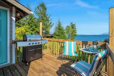 Image de 6 Mi to Main St: Oceanfront Cottage in Ketchikan