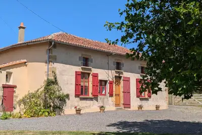 Image de Maison authentique avec piscine et jardin privé à Abzac