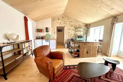 Image de Maison rénovée au cœur de Brem, 4 couchages, jardin, Wifi