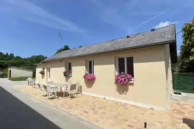 Image de Maison individuelle avec jardin clos et recharge électrique à Gacé