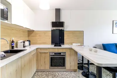 Image de Appartement lumineux avec terrasse au Lavandou, proche plage