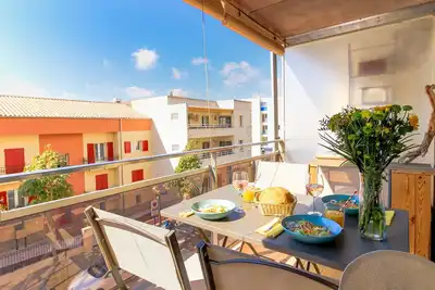 Image de Appartement au Lavandou : balcon ensoleillé, animaux admis, proche plage et port