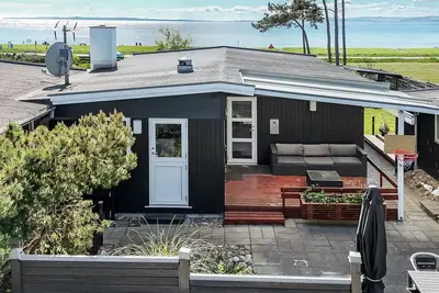 Image de \"Soini\" - 50m from the sea by Interhome