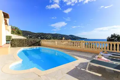 Image de Villa au Lavandou avec piscine pour 8 personnes