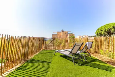 Image de Évasion au Lavandou: jardin privatif, résidence neuve