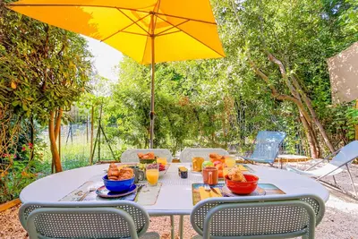 Image de Magnifique 3p centre Lavandou avec jardin et animaux acceptés