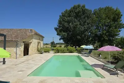Image de Charmant Gîte en Périgord Pourpre avec Wifi et Terrasse Privée