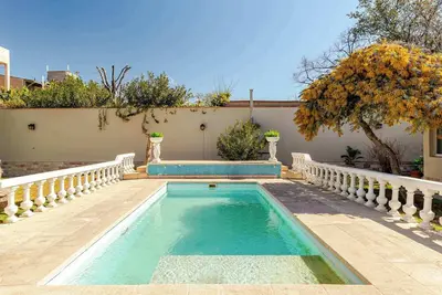 Image de Mot + Villa Wine House - Escorihuela Gascon Winery + Daily Cleaning