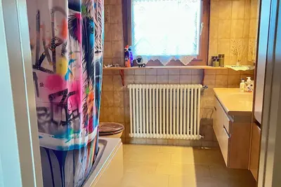 Image de Detached house with distant views, 10 min. to Thun, the gateway to the Bernese Oberland