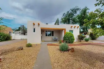 Image de Remodeled 2bd/1ba Treasure in Old Town, Patio, Ac