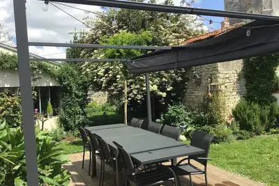 Image de Maison pleine de charme, village bord de mer. Proche La Rochelle et Ile de Ré