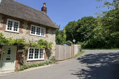 Image de Happiness Cottage, pet friendly, with a garden in Piddlehinton