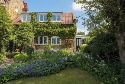 Image de Scalby Grove Cottage, family friendly, with a garden in Scalby