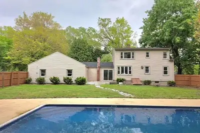 Image de Charming updated 4-bedroom house with Ac, WiFi in quaint, quiet Wilbraham