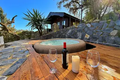 Image de Charming mini house in Seville with jacuzzi