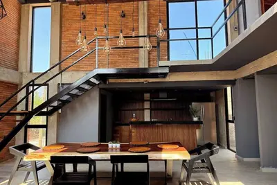 Image de Loft for 6 px - Spacious & Central - Ac & Parking