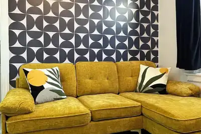 Greenpoint Gem - Sleeps 4