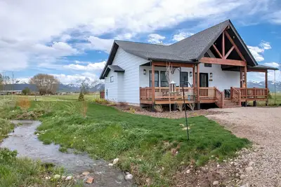 Image de New Listing: Charming Farmhouse w/ Unmatched Teton Views: Quiet, Ac & Hot Tub