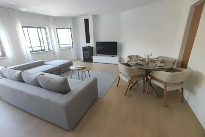 Image de Marisol, Spacious T2 with Ac near golf, Aroeira, Caparica