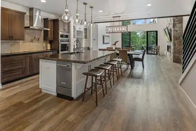 Image de Extraordinary 5-Bedroom Idaho Club Retreat w/ Hot Tub  - Sleeps 12