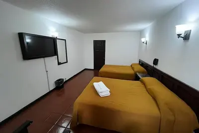 Image de Hotel Villa Capri, 2 camas dobles 4 Huéspedes