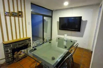 Image de Charming 2-bedroom house in lovely garden, 2 bedrooms, and with Wi-Fi