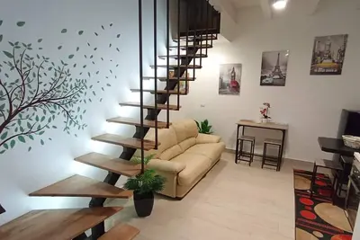 Image de In Apulia, in the heart of the city of Barletta, detached house with terrace.