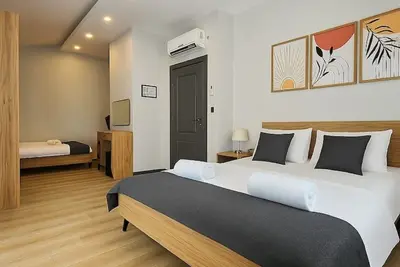 Image de New Flat&Large Living Space(4) Close to Lara Beach