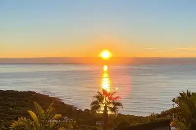 Image de Lujoso ático duplex frente al mar