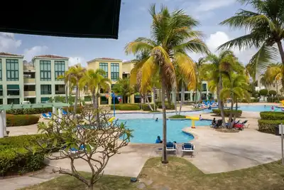 Image de Lazy River Fun, Direct Beach Access
