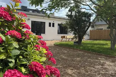Image de Maison bord de mer 3 chambres avec jardin et stationnement. Animaux acceptés.