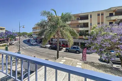 Image de Joli T2 – Près de la Plage et du Centre!