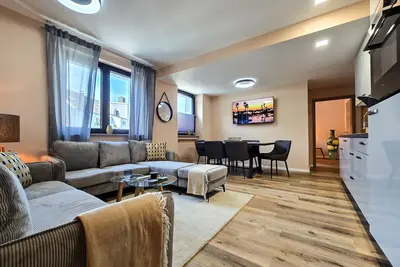 Image de Alpha Apartments: 3br Grand Space, Urban Harmony