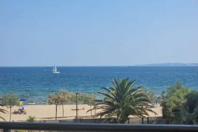 Image de Bel appartement avec vue sur la mer et parking Av 83