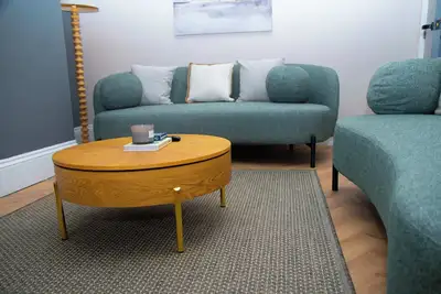 Image de Sleeps 14 The Old Trafford Zen by Genesis Living