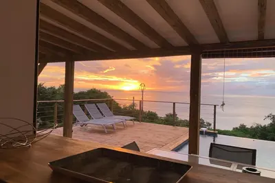 Image de Kaz Caraibes Bouillante « Appart Horizon » vue mer, piscine à débordement