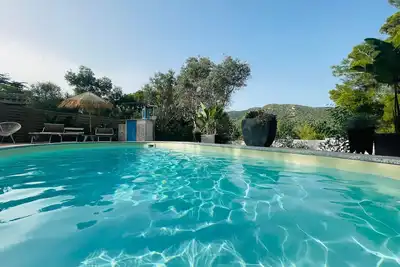 Image de Villa exclusive avec piscine et grand jardin