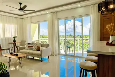 Image de 5 min to the beach! Pristine ocean view apartment - Gated community with parking