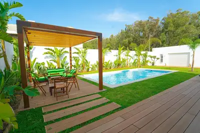 Image de La Marina: secure seaside with pool