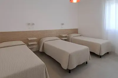 Image de Appartement moderne à 50m de la plage