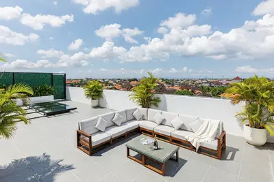 Image de Mayfair Place